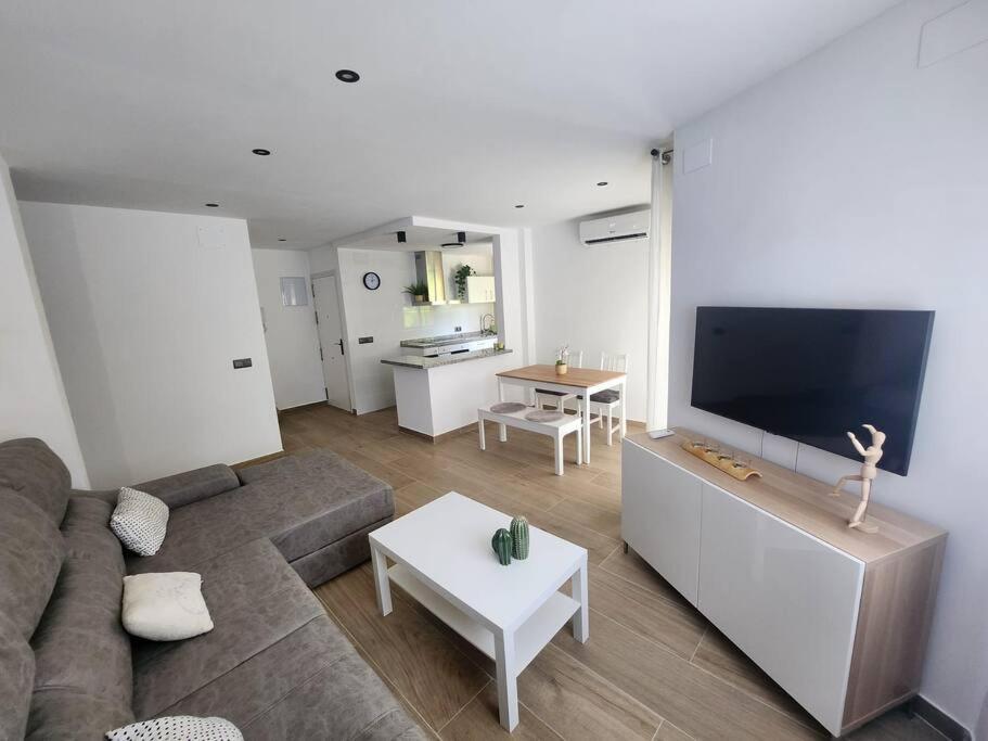 Piso Acogedor En Malaga Apartment Exterior photo